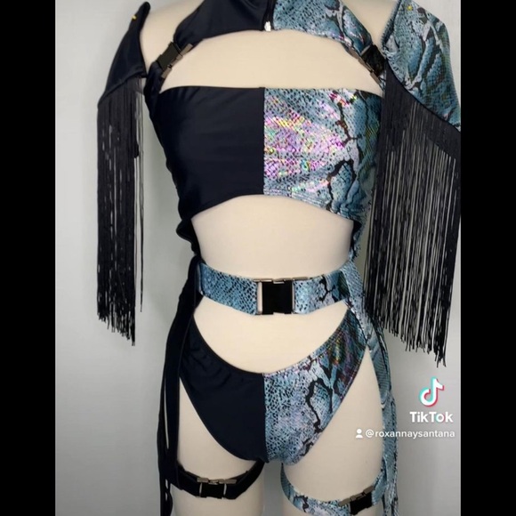 Dolls Kill Other - D'VERANO custom made 4 piece